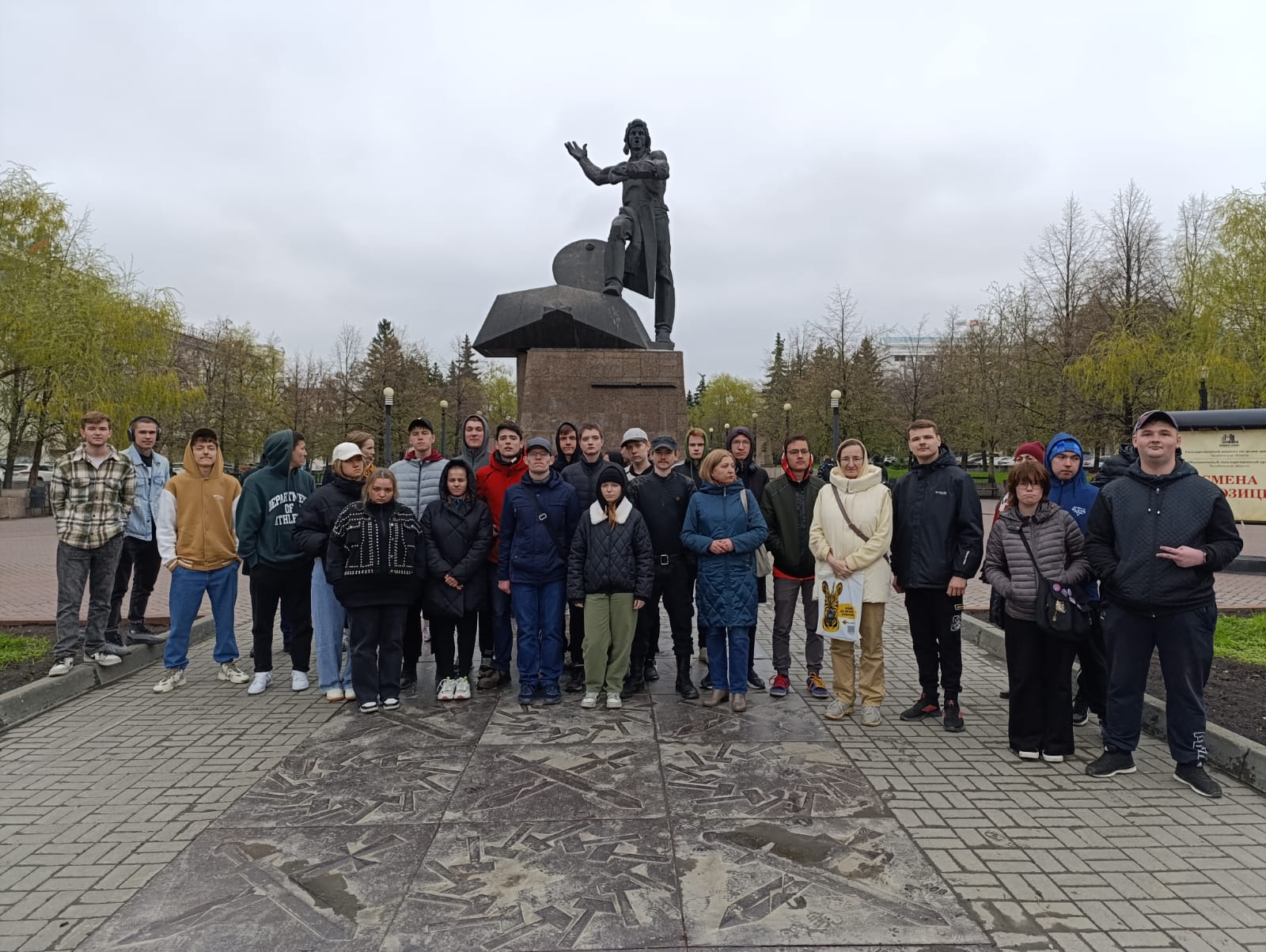 Для студентов прошла городская экскурсия, посвящённая Великой Победе «Урок памяти»