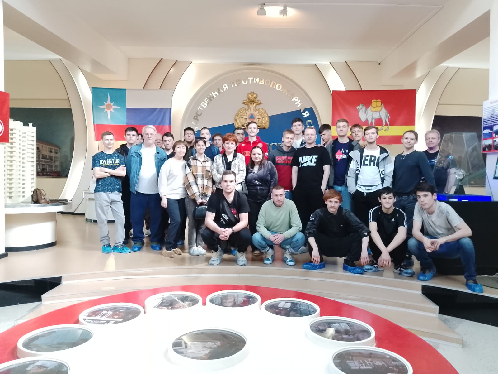 Наши ребята побывали с познавательной экскурсией на пожарно-технической выставке