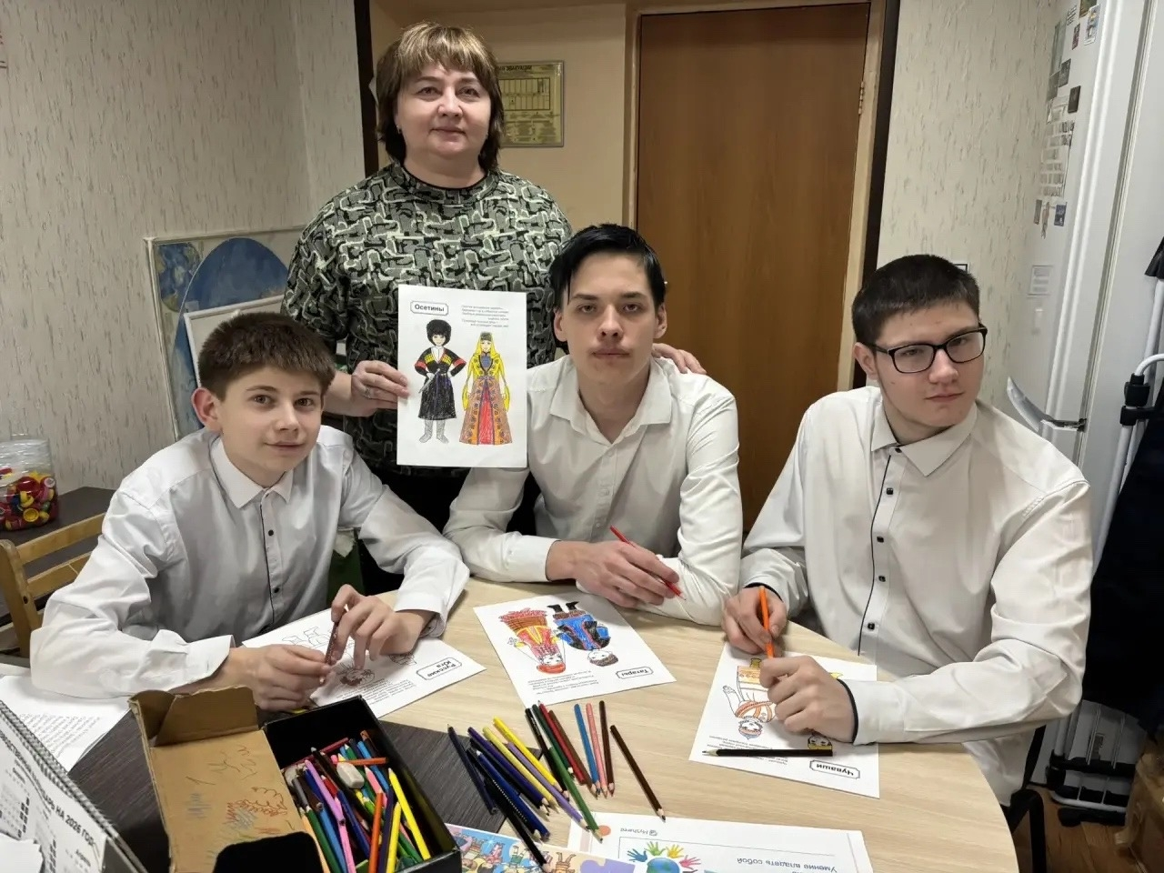 Воспитательский час: «Народов много, а дружба одна»!